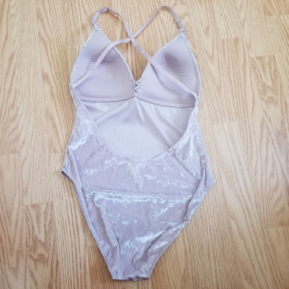 H&M Velvet Bodysuit - Picture 2 of 3